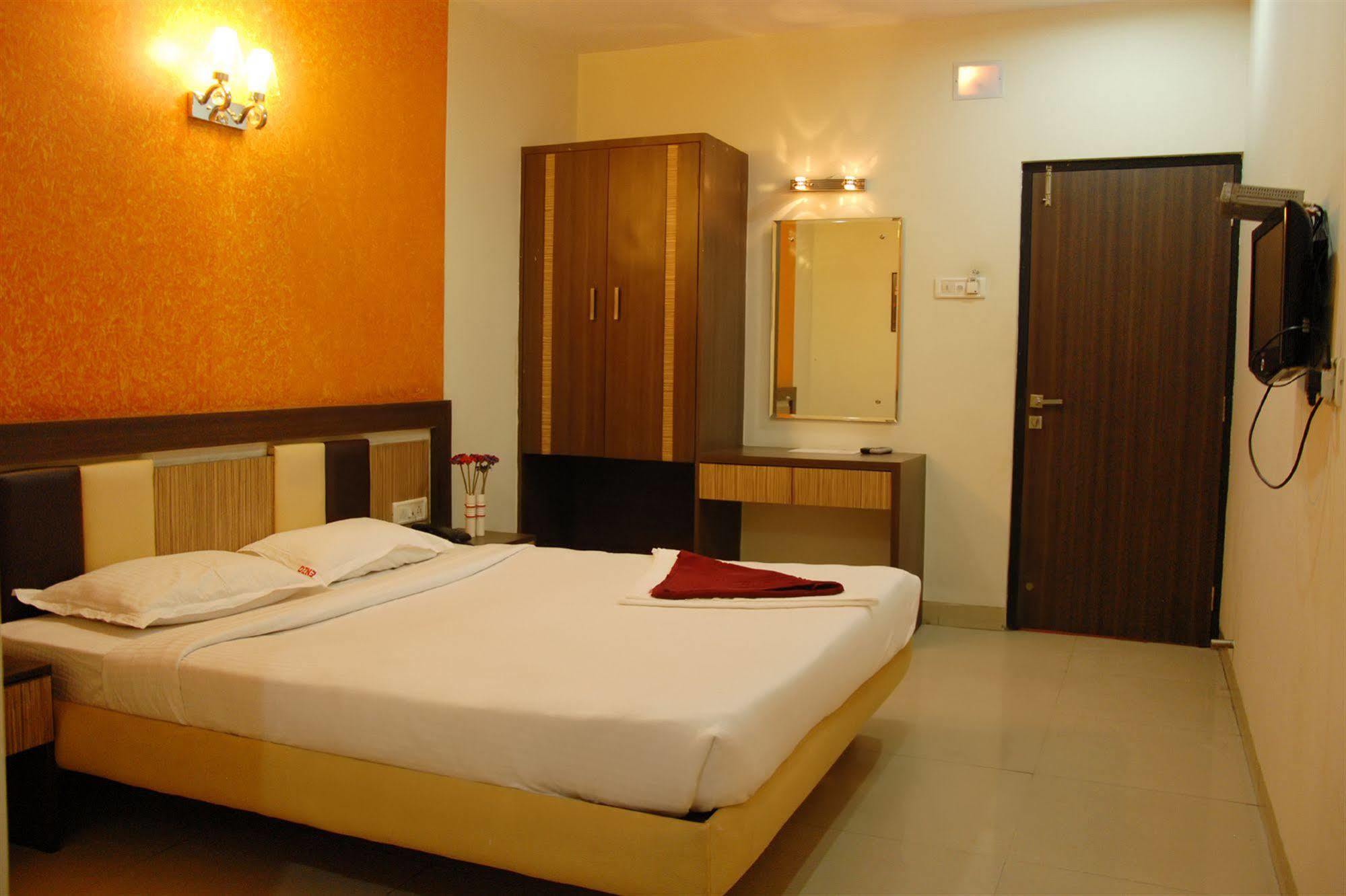 Hotel Enzo International Bangalore Extérieur photo